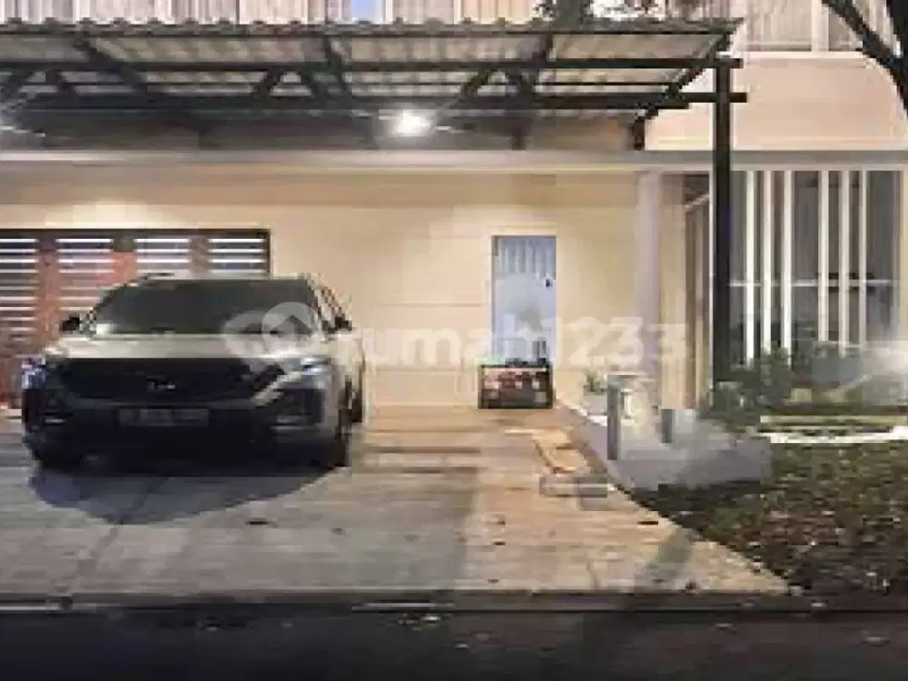 Rumah Semi Furnished Ada Taman dan Balkon Siap Huni di Graha Raya