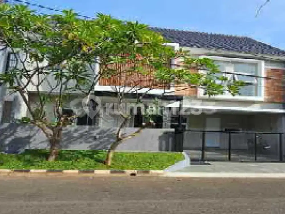 Rumah Baru Siap Huni Dalam Cluster di Sektor 9 Dekat Stasiun KRL