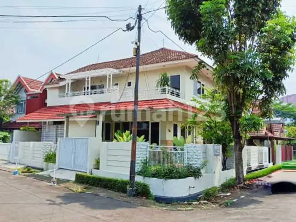 Rumah Posisi Hoek Kawasan Strategis Di Bintaro Sektor 3