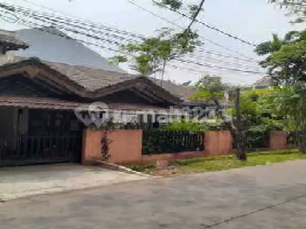 Rumah Turun Harga Posisi Hoek Siap Huni di Bintaro Sektor 1