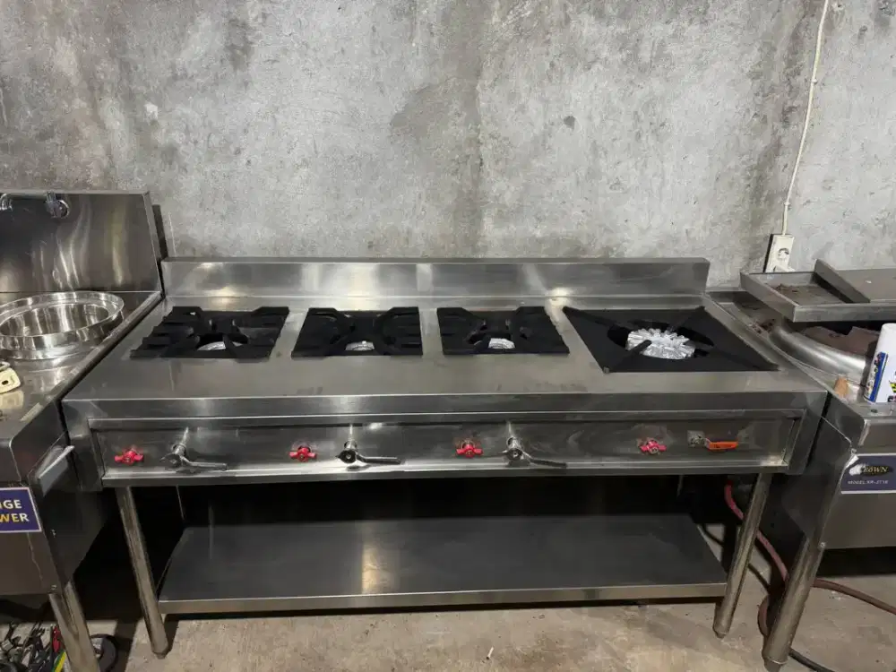 kompor stove 4 Burner high pressure
