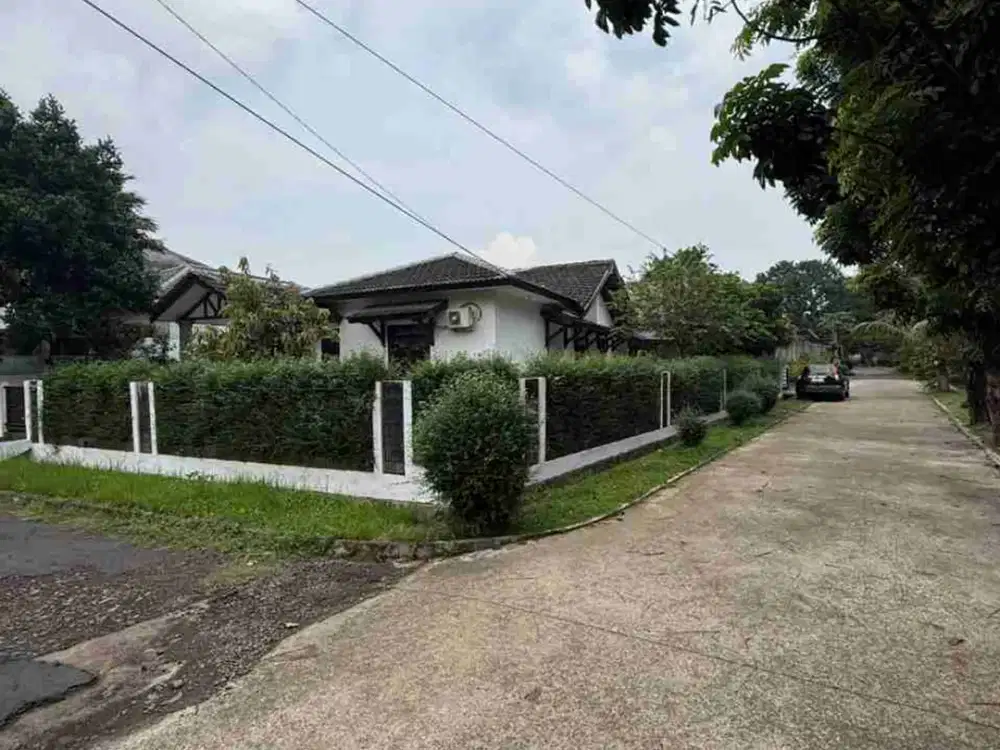 Cinere Dalam Komplek Rumah Siap Huni Posisi Hoek