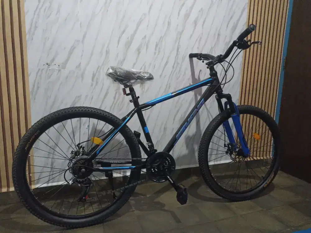 DIJUAL CEPAT – Sepeda MTB, Belum Pernah Dipakai, Kondisi 99% Mulus!