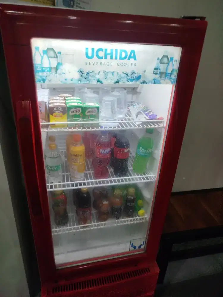 Showcase 3 Rak Maspion Uchida USG 180 ND