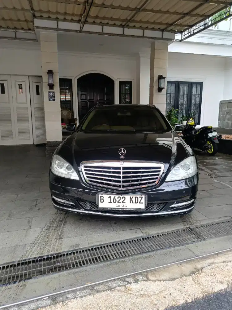 Jual atau tuker tambah mobil mercy s350 thn 2012