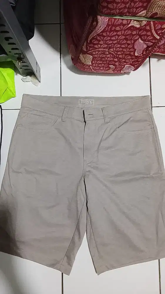 Tibsy size 34, kondisi baru, jual 100k