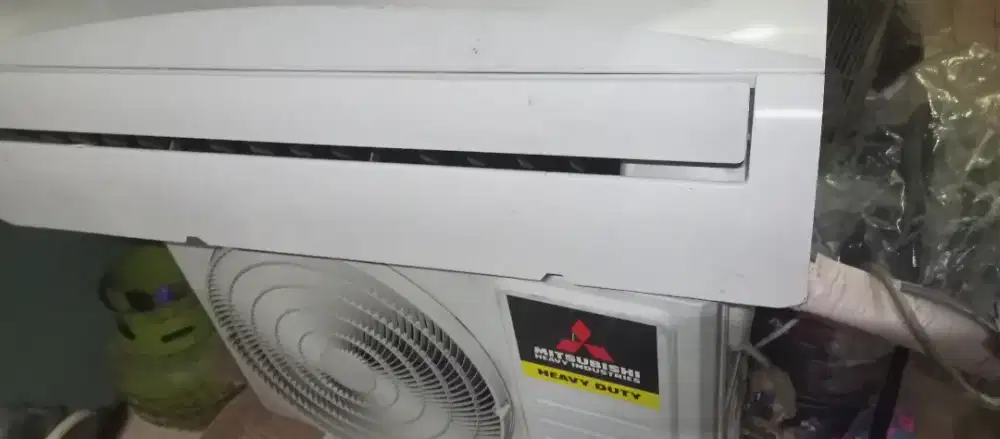 Di jual AC Mitsubishi 2pk copotan mulus