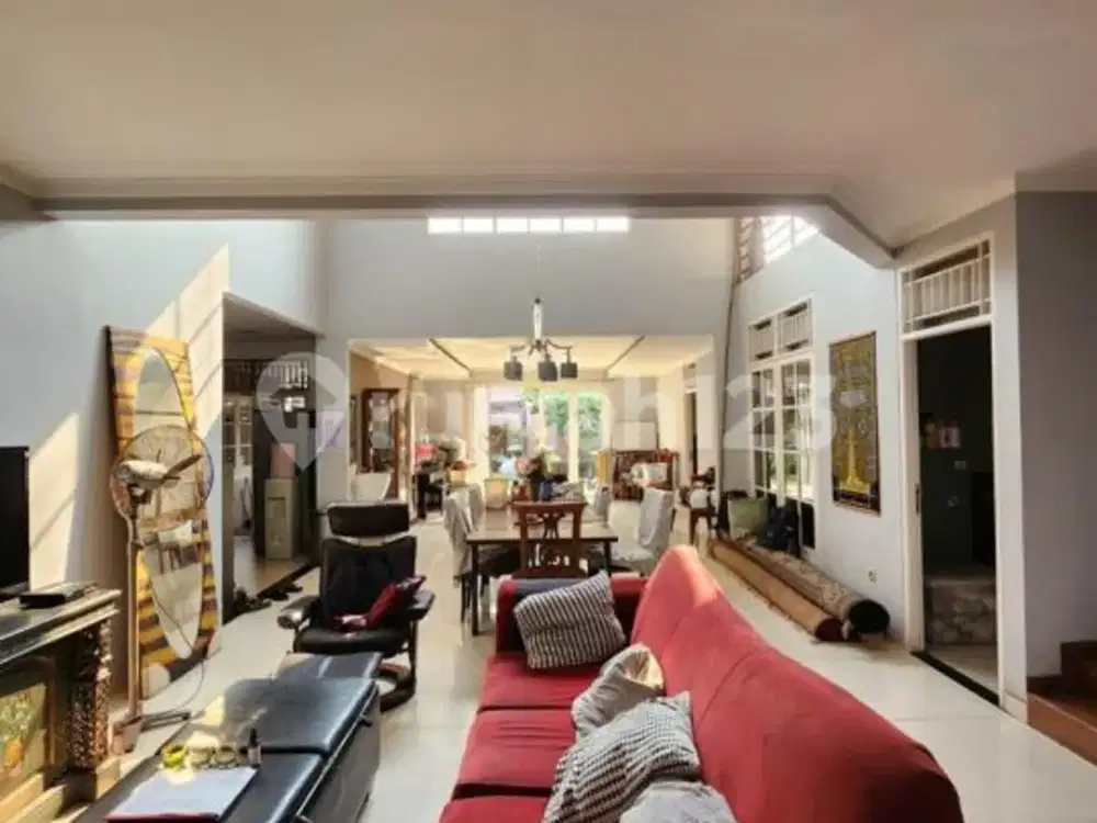 Rumah Semi Furnished Siap Huni Open Space di Bintaro Jaya Sktr5