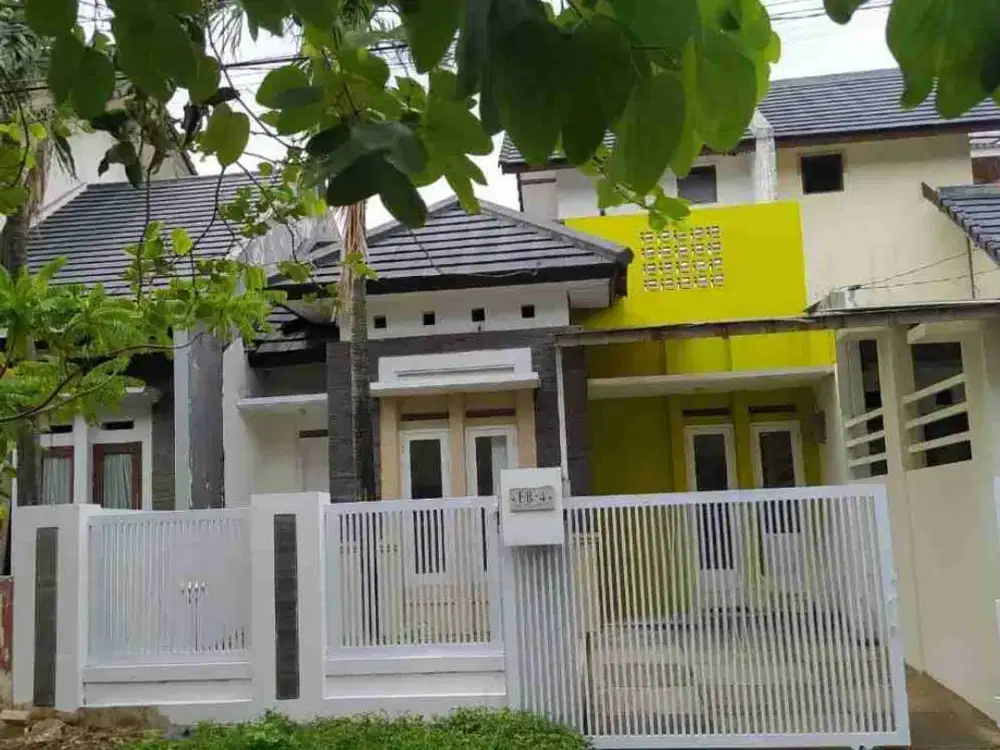 rumah terawat luas107m di komplek buahbatu regency