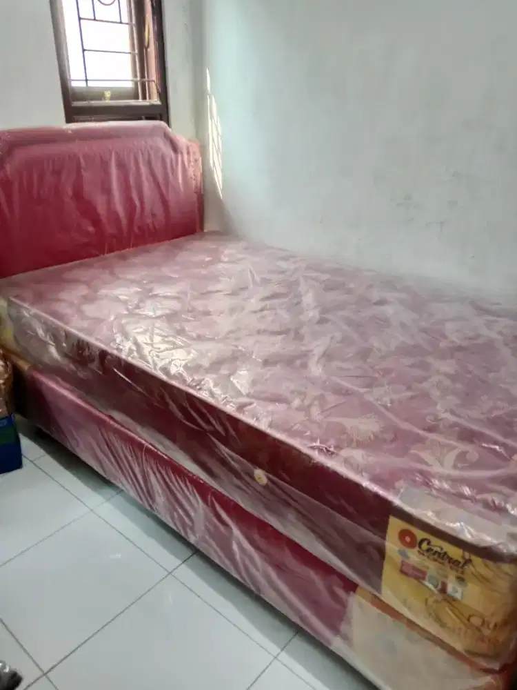 Kasur dan tempat tidur central