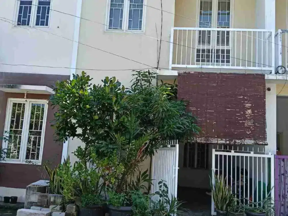Disewakan Rumah 2 Lantai Bumi Wonorejo, Timur nya Stikom Surabaya Timur