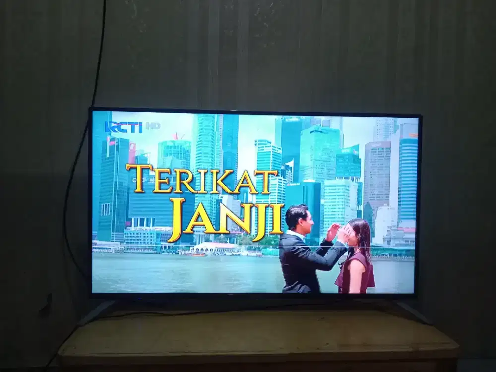 Tv led sharp 45in digital
