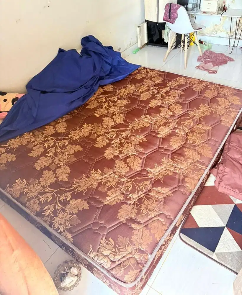Spring bed ukuran 180x200