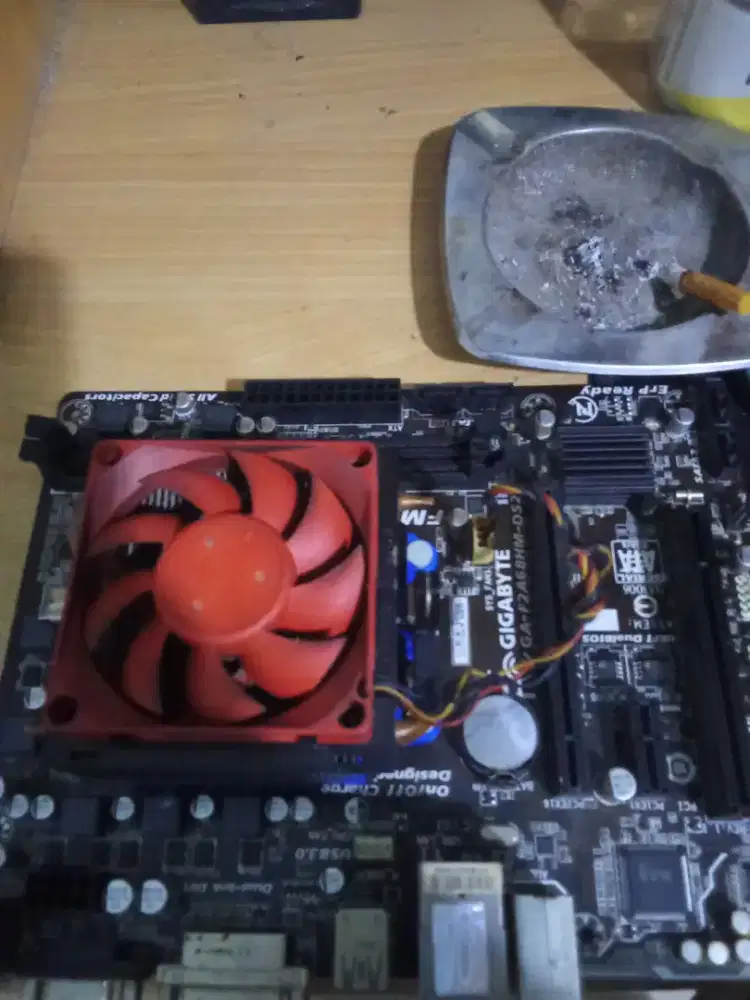 Gigabyte Fm2+ A8 7600
