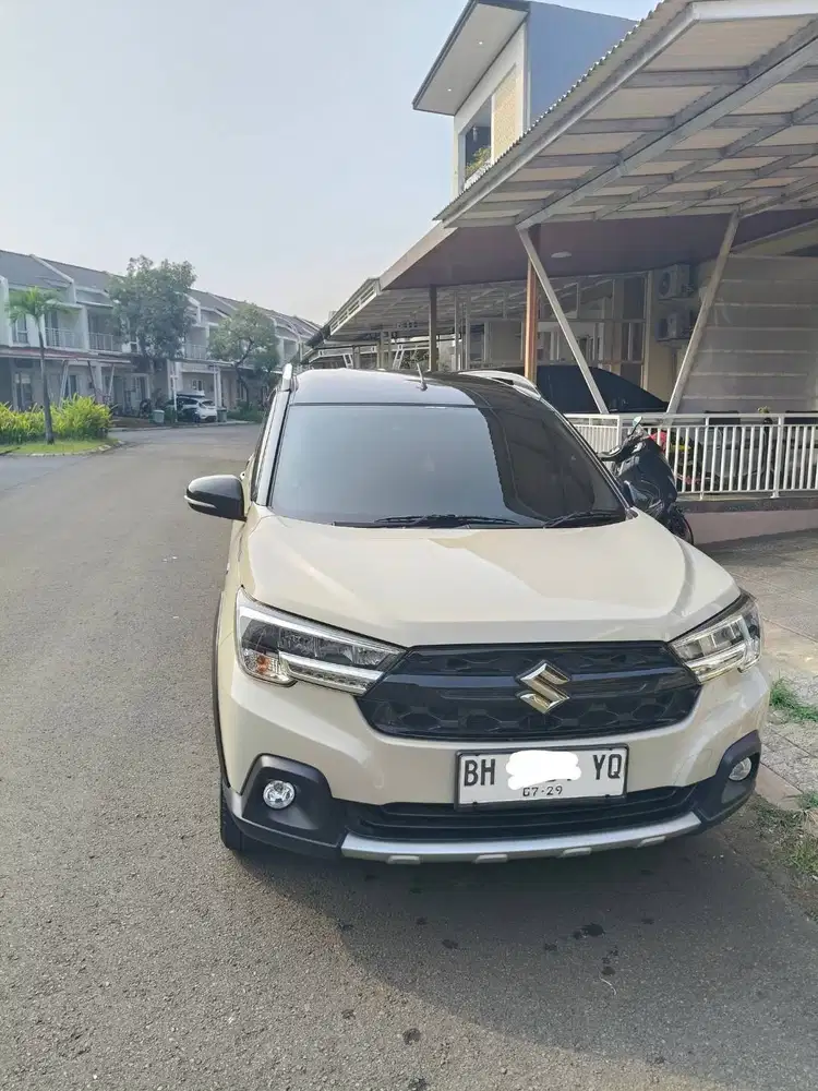 Suzuki XL7 Alpha Hybrid 2024 (Varian Tertinggi) – Kondisi Istimewa!