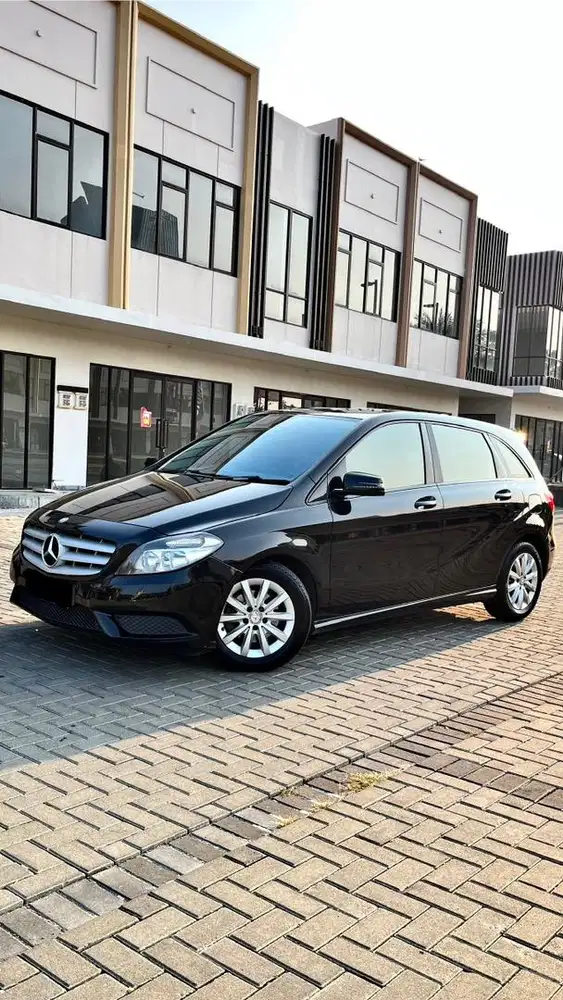 CASH MERCEDES BENZ B200 URBAN LINE 1.6L TURBO FULL OPTION 2014