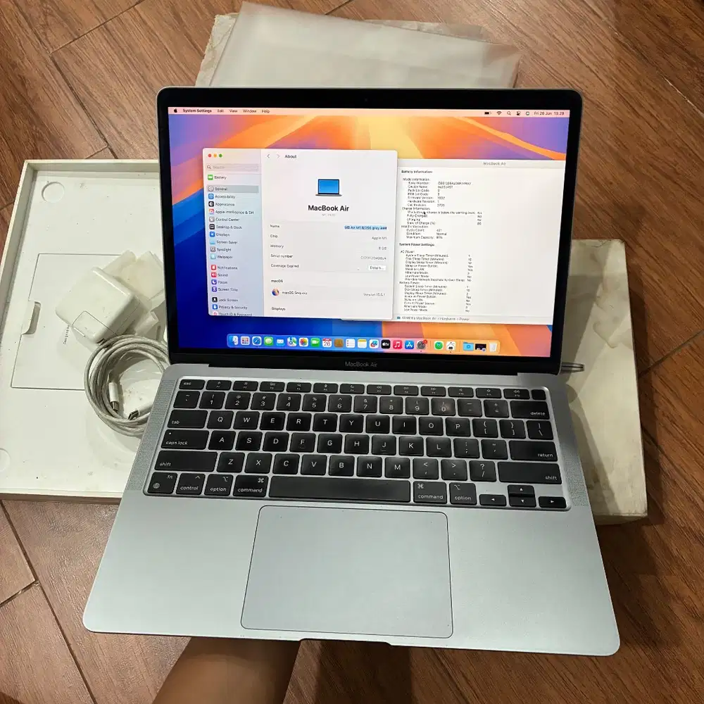 Macbook Air M1 grey ram 8gb ssd 256gb