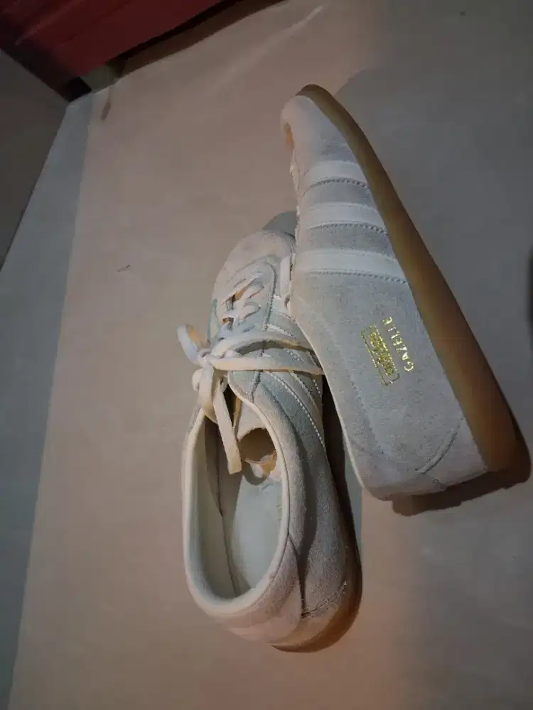 Sepatu Adidas (ori)