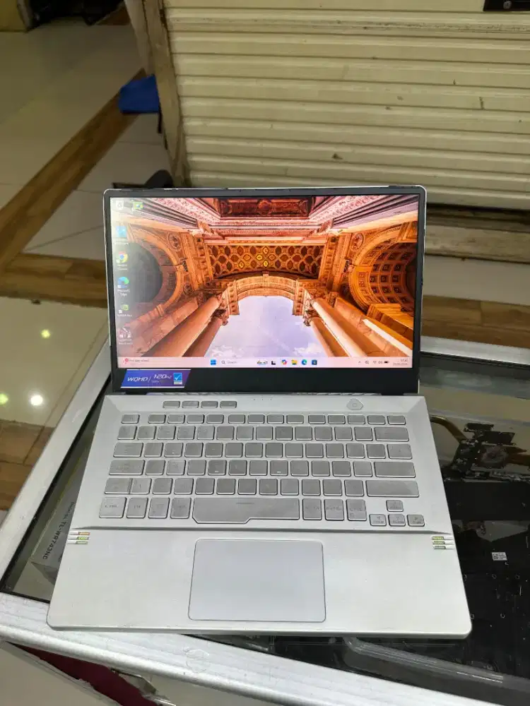 ASUS ROG ZEPHYRUS G14