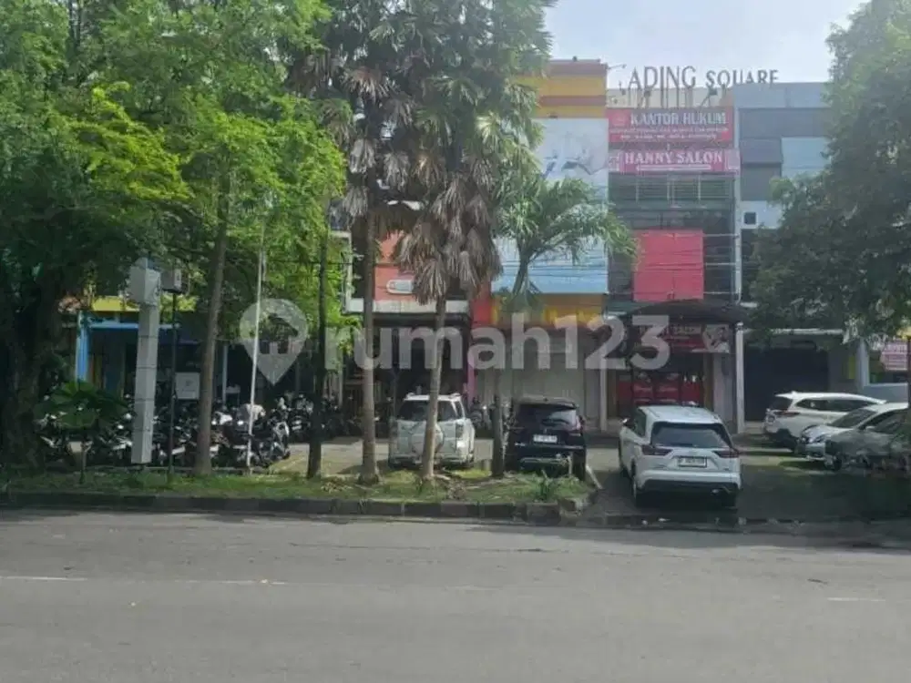Dijual Cepat Ruko Super Strategis Siap Pakai,Lokasi Pasar Kliwon,Solo Luas 111m2