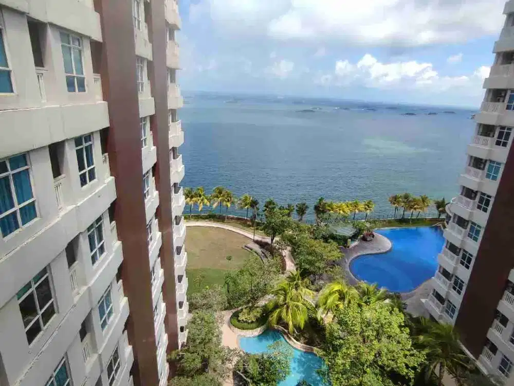 APARTEMEN DENGAN VIEW LAUT DAN KOLAM RENANG YG SANGAT INDAH