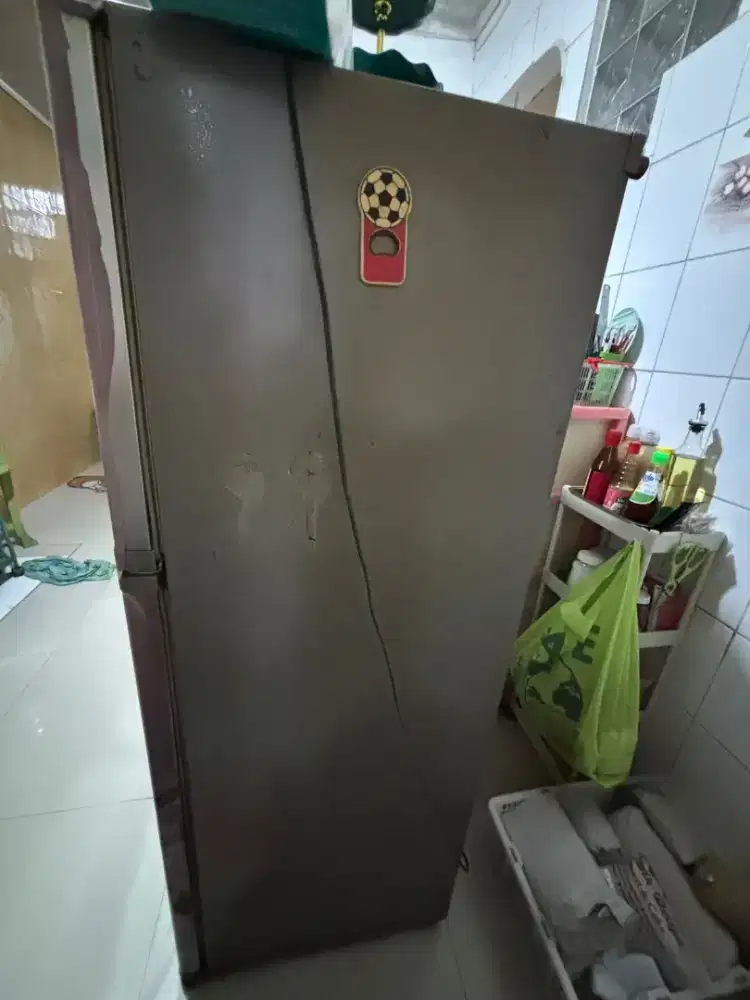 Kulkas 2 pintu dijual