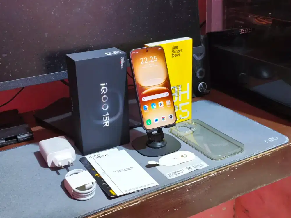IQOO 15R 8/256gb mulus fullset resmi umur 3 minggu !!!