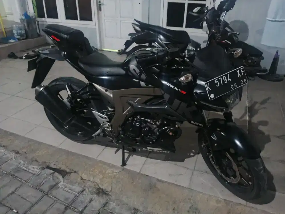GSX-S150 150cc – Terawat, Pajak Hidup, Siap Gas