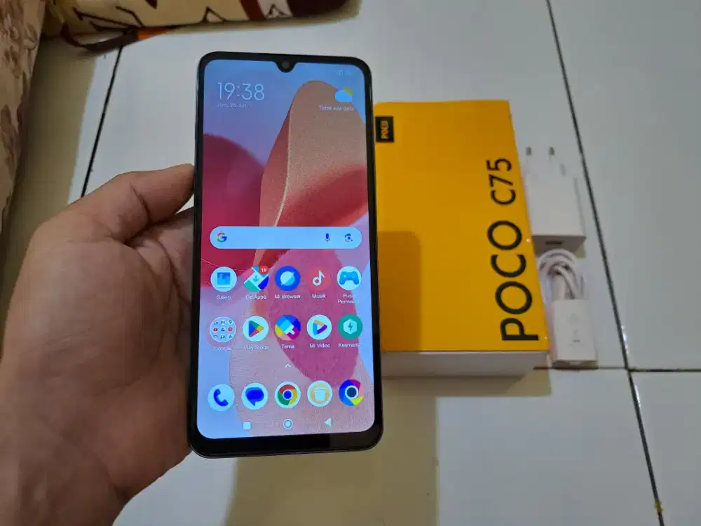 BUTUH UANG XIAOMI POCO C75 Ram 8GB / 256GB 6.88in Finger 50MP 5160Mah