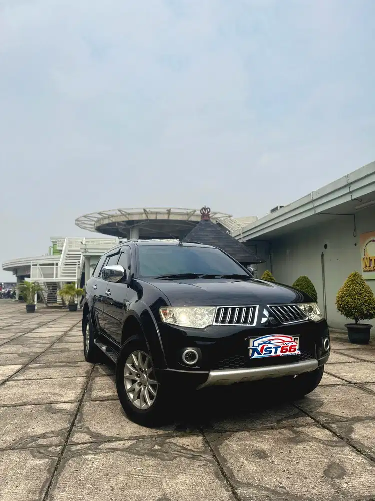 Mitsubishi Pajero Exceed 2010 at ISTIMEWA TGN K1 , CAT ORI NO REPAINT