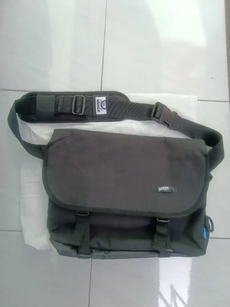 Tas peeps messenger oiginal