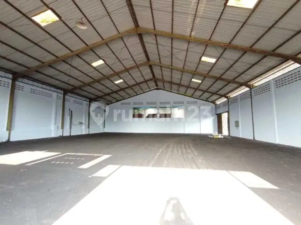 Disewakan Gudang Zona Industri Lokasi Strategis Kebakkramat,Karanganyar  Luas 940m2