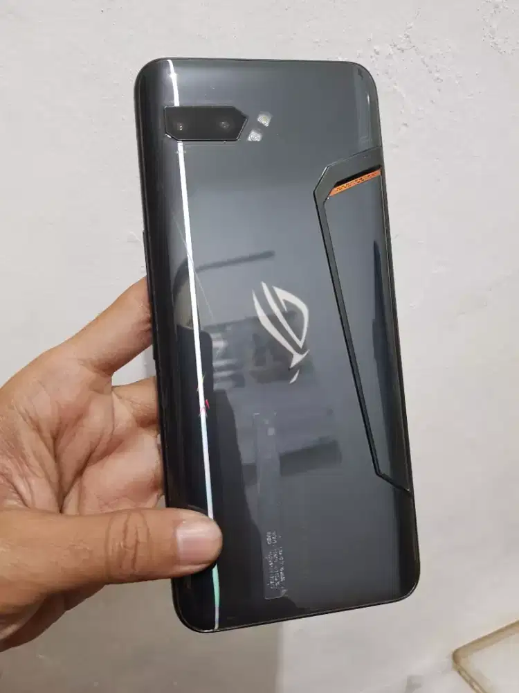 Asus rog phone 2 ram 8/128 unit hp only murmer normal enak bwt game
