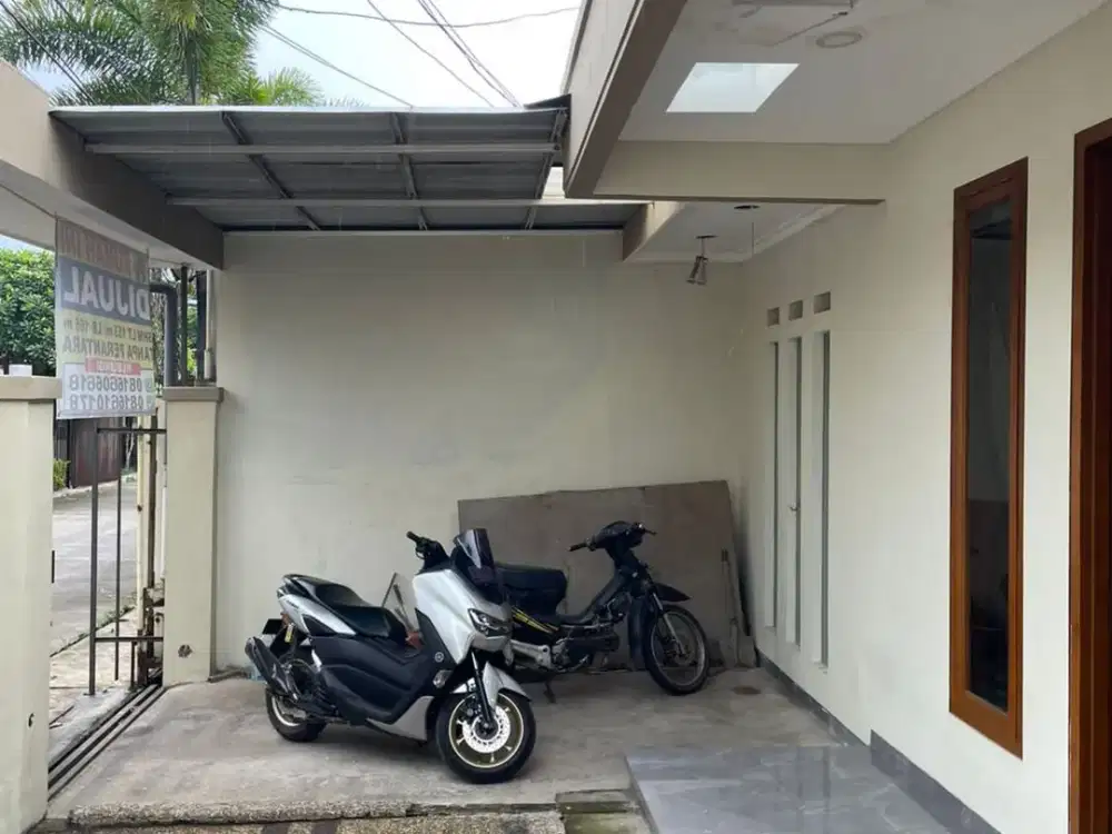 Rumah Nyaman Terawat di Taman Holis Indah 1