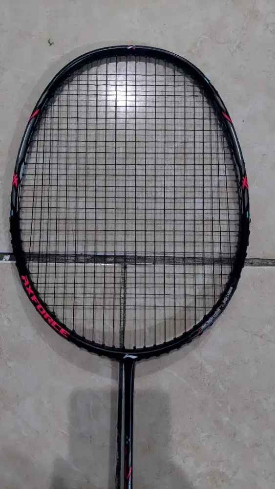 Raket badminton lining axforce canon