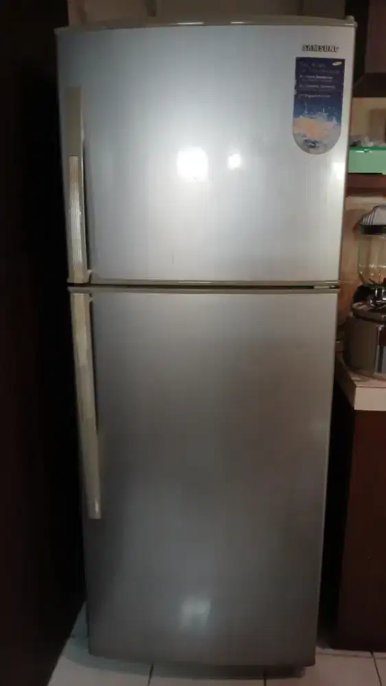 Refrigerator (KULKAS) 2 Pintu