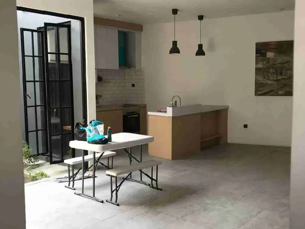 rumah minimalis 2lantai lokasi strategis di cigadung tubagusismail dago bandung kota