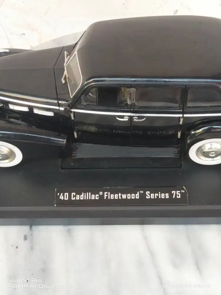 Mobil miniatur fleetwood serie 75