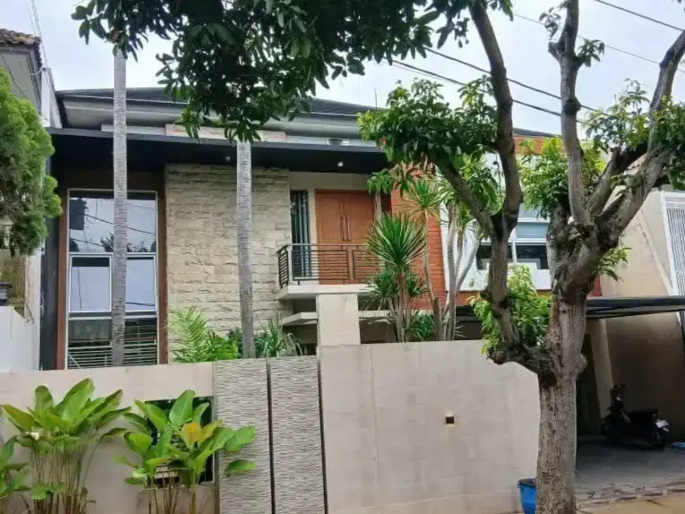 Rumah Lux FULL FURNISHED 2 Lt di Jl Rajabasa Raya, Karangrejo Gajahmungkur  dekat GOR Jatidiri