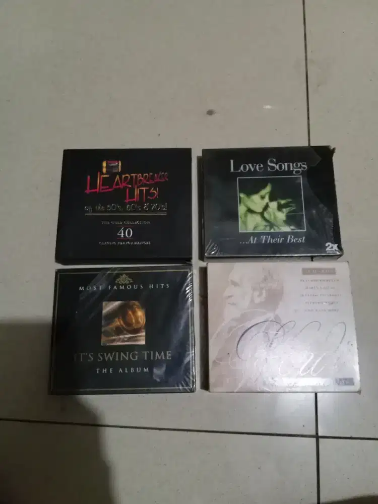 Jual 4 buah CD classic