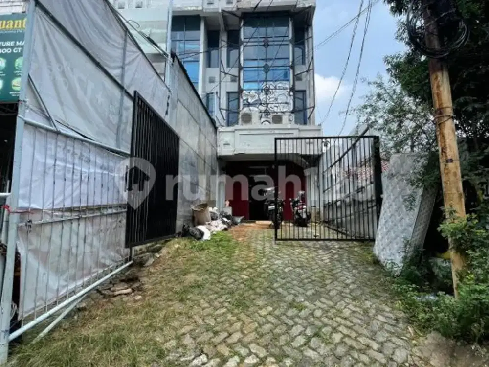 Ruko Gandeng Cocok untuk Kantor Dekat MRT Cipete di Fatmawati