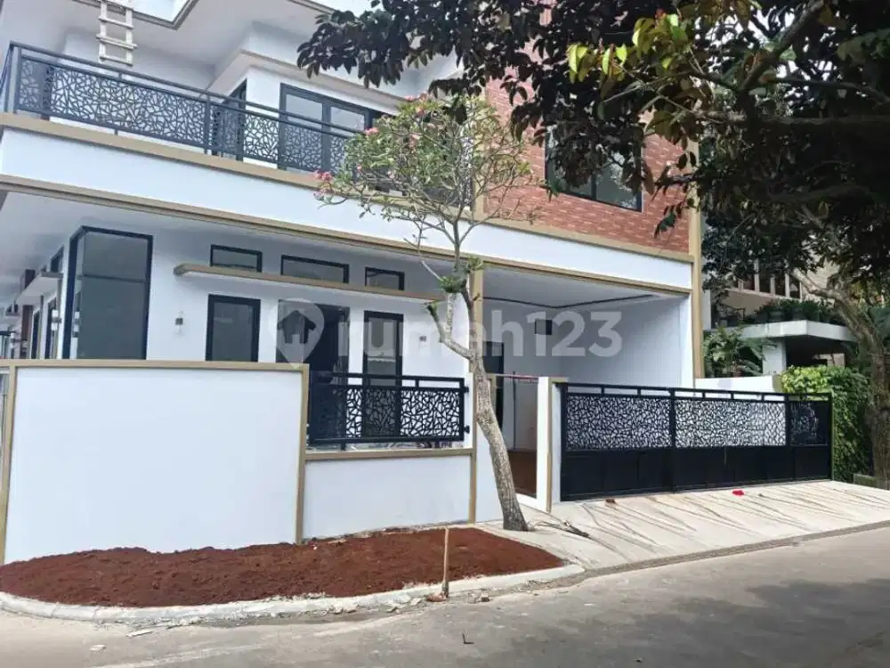 Rumah Brand New Modern Minimalis Posisi Hook di Kencana Loka Bsd