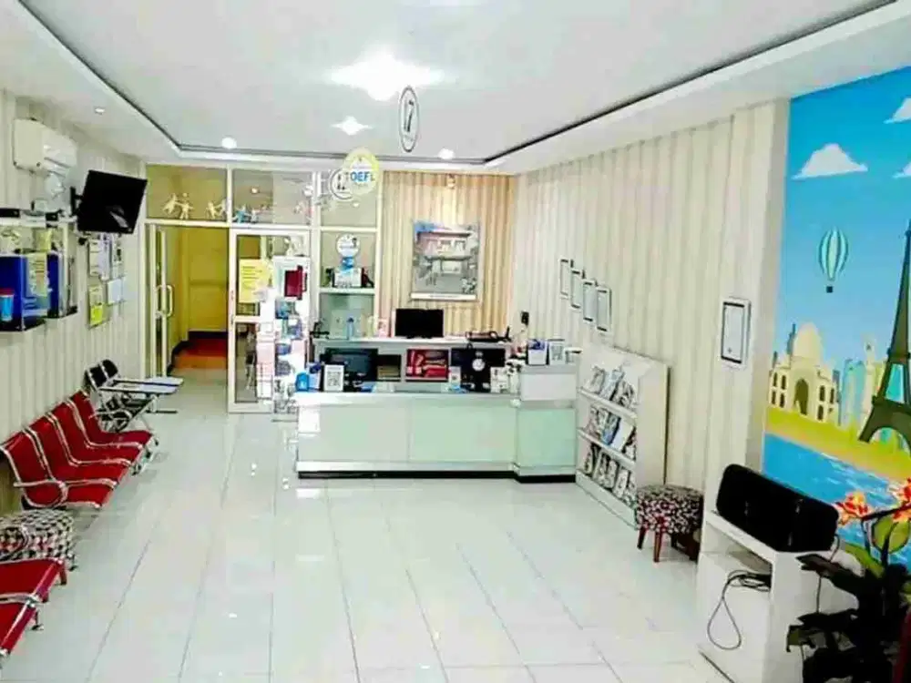 Ruko Rungkut Asri Utara. 3 Lantai. Murah. Cocok Untuk Tenpat Usaha, Kursus, Klinik