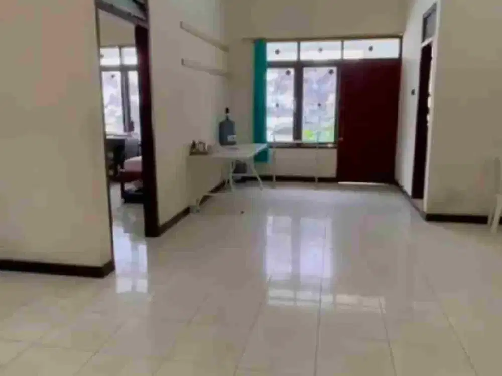 Dikontrak rmh ngagel Jaya 12x25