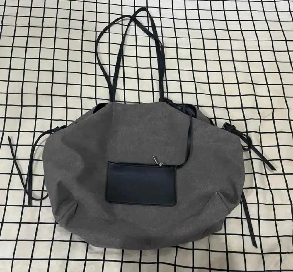Tas Unik Culture Beli Di Ho Chi minh Vietnam Warna Grey