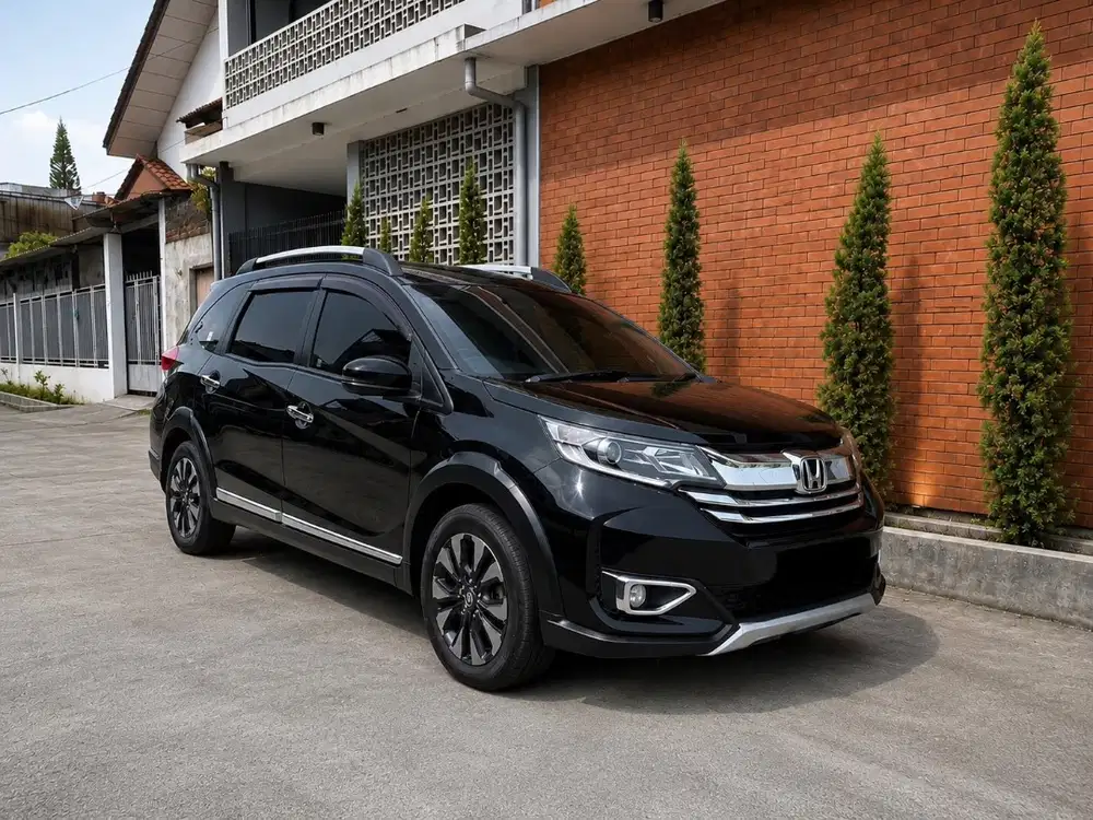 Cash - Honda BRV E 1.5 matic 2019 Black Keyless