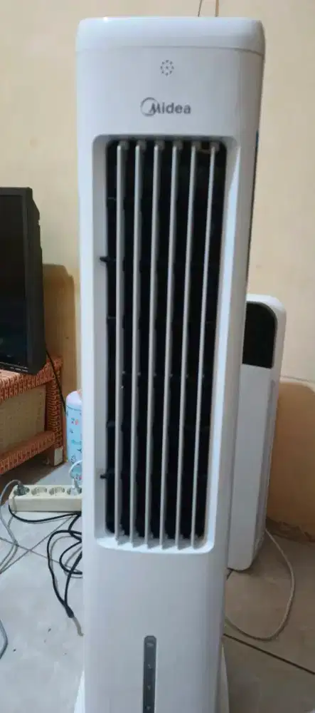 Midea Air Cooler Tower 5L Bekas 3 Bulan Mulus