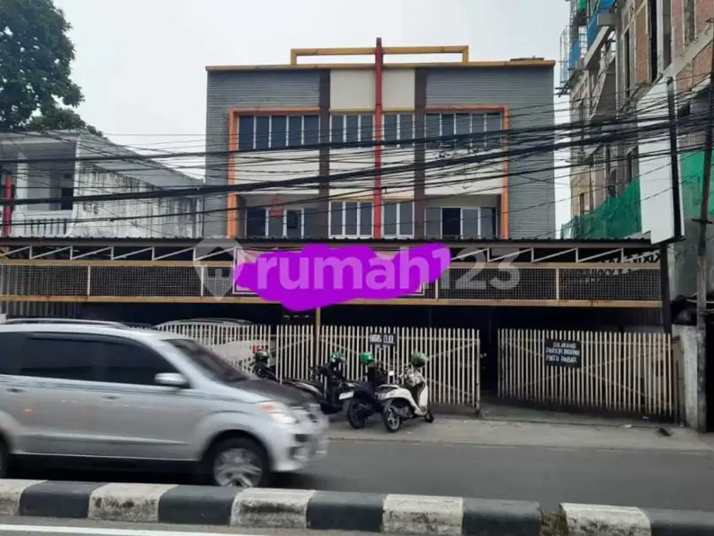 Ruko di Jl. Ciputat Raya, Kby. Lama Utara, Kec. Kby. Lama, Kota Jakarta Selatan, Daerah Khusus Ibukota Jakarta, Pondok Pinang 335.0 m² SHM