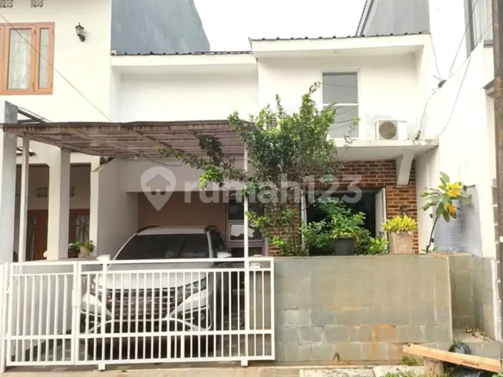 DIJUAL RUMAH MURAH BAGUS SIAP HUNI. BINTARO SEKTOR 5. Dekat Rumah Sakit, Kampus, Mesjid , Mall Dan Akses Jalan Besar Semi Furnished