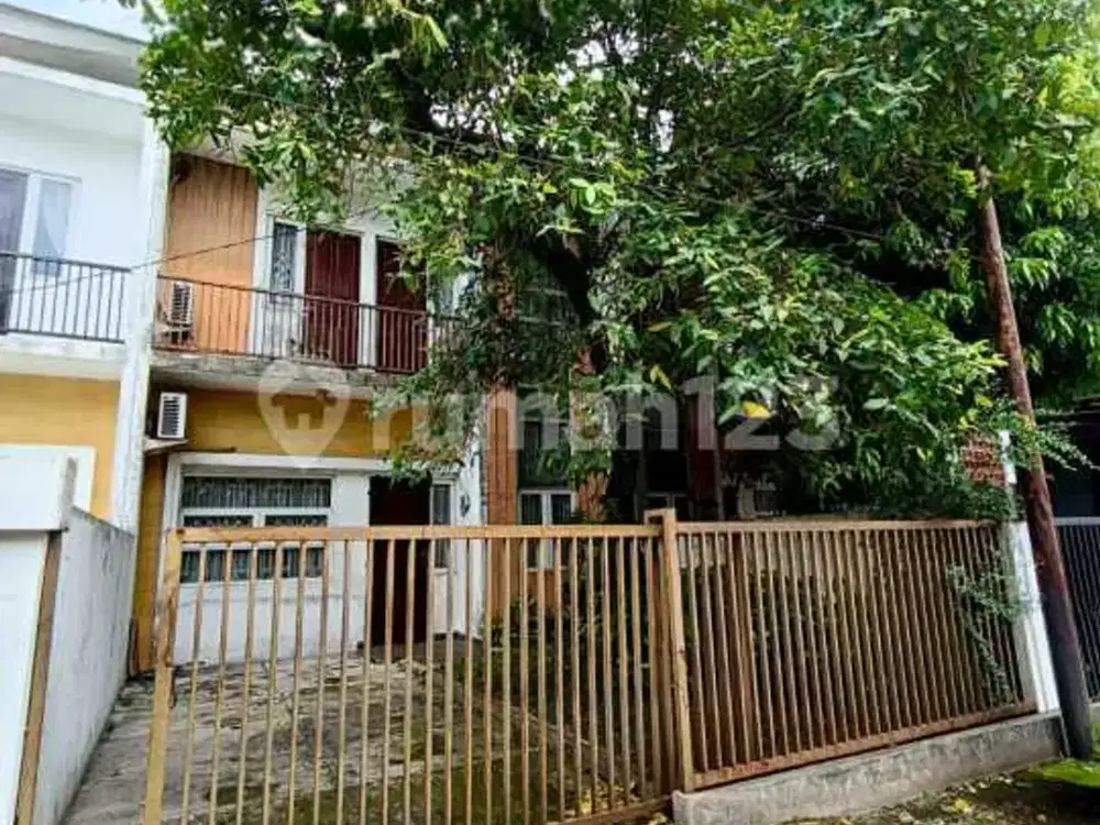 Dijual Rumah Dekat Stasiun Kereta Pondok Ranji Dalam Komplek Siap Huni Furnish Shm